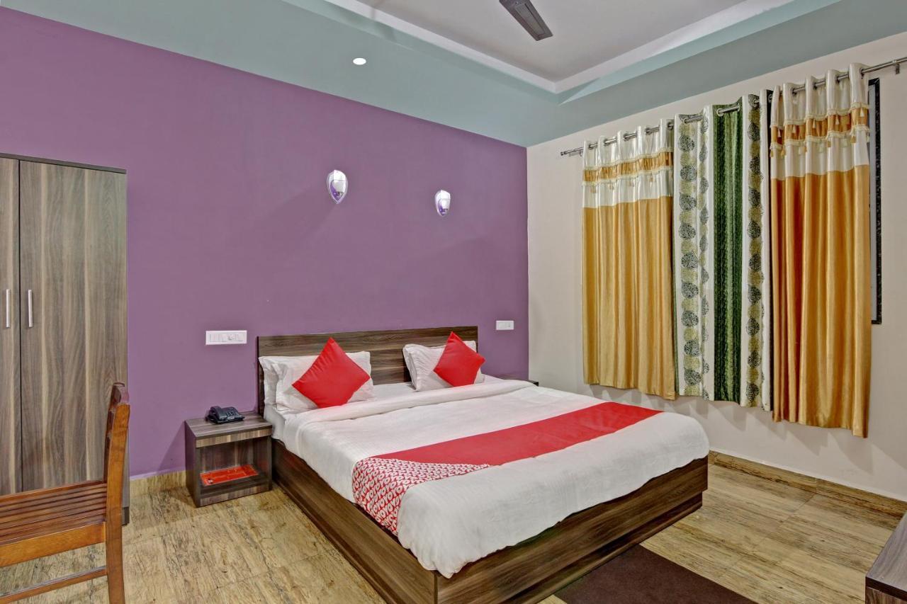 Hotel Oyo 48704 Rashi Farms Hubli Exteriér fotografie