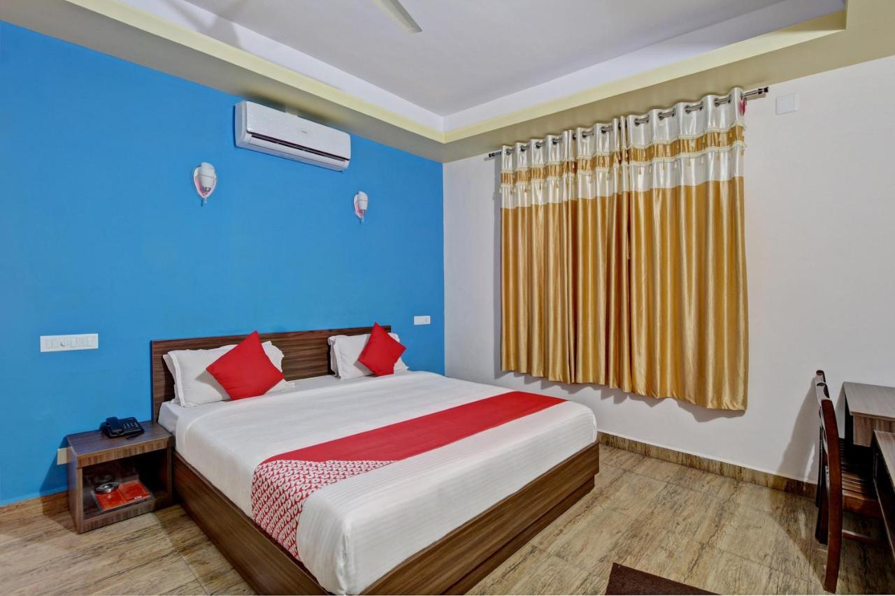 Hotel Oyo 48704 Rashi Farms Hubli Exteriér fotografie